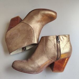 Fortress of Inca Ankle Boot Heels Antique Gold Leather Womens 6 Anthropology